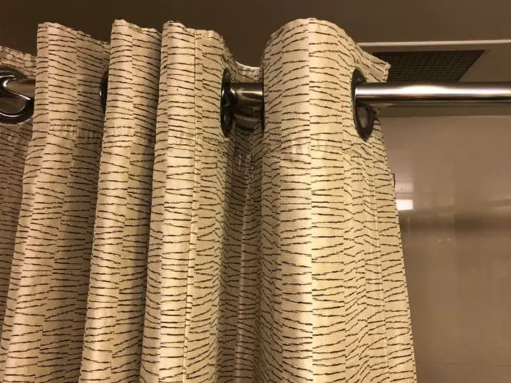 How to Dry the Fabric Shower Curtain