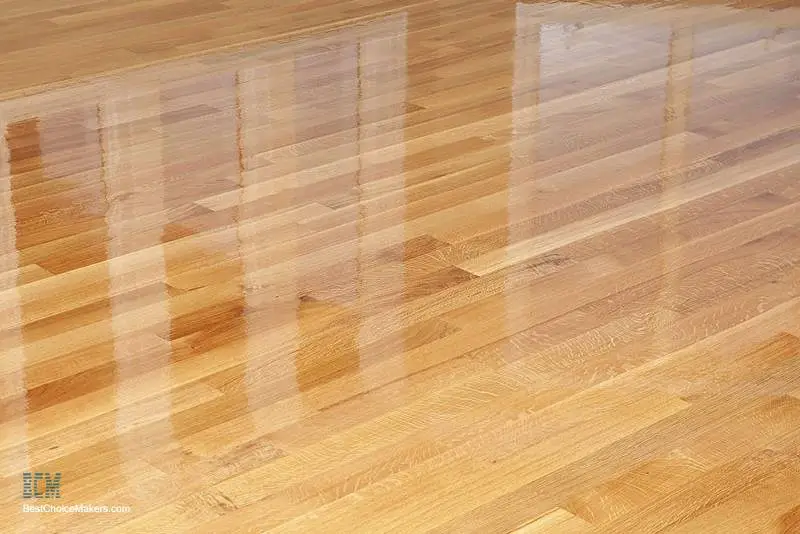How to Apply Oil Based Polyurethane to Wood Floors